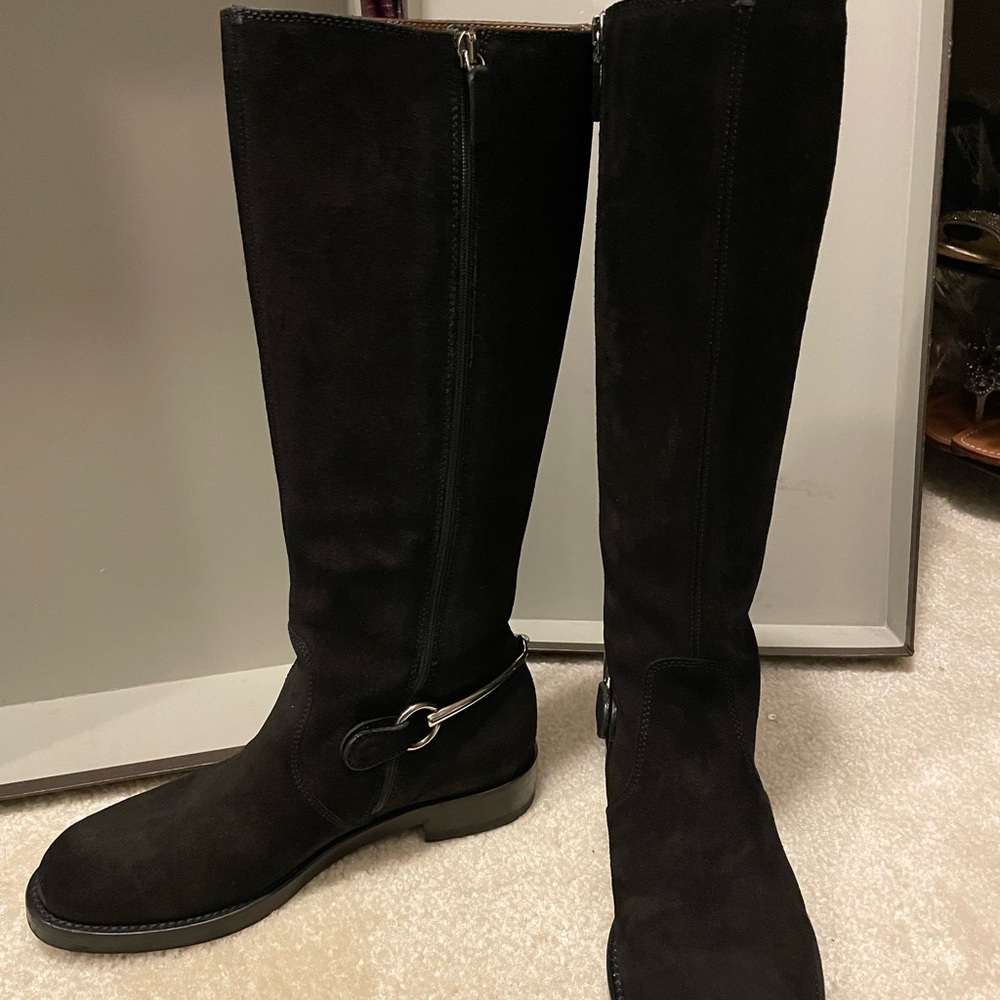 Authentic Gucci tall suede riding boots with horsebit